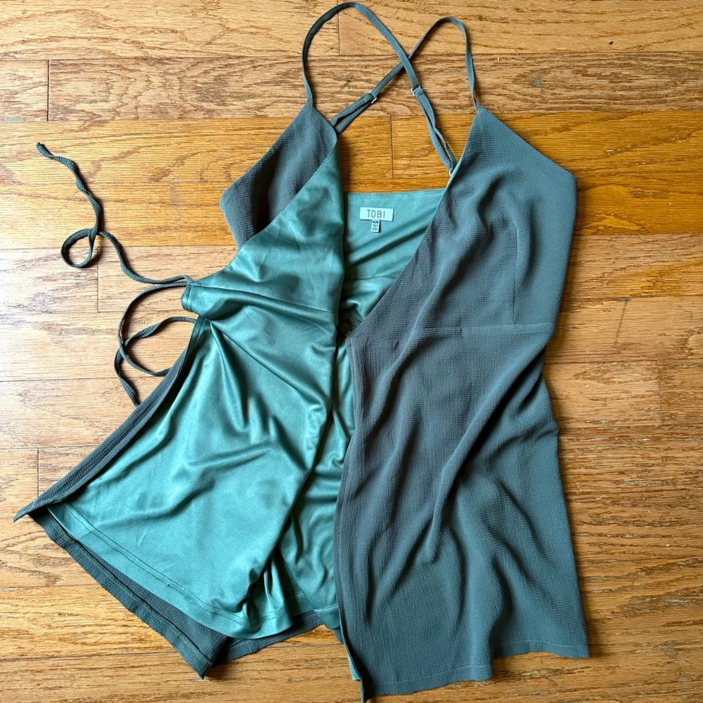Tobi mini wrap dress olive